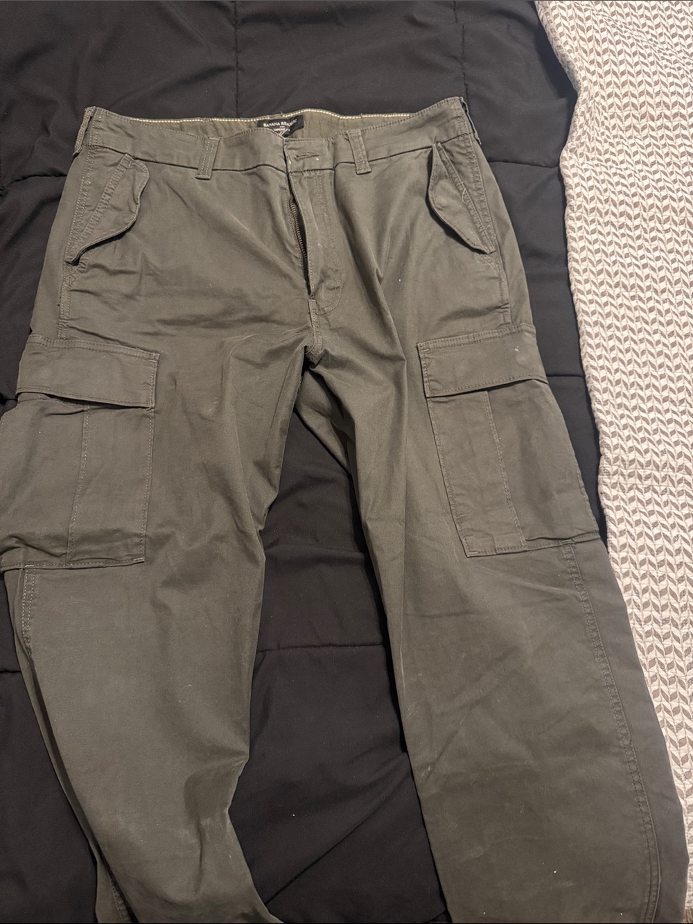 Banana Republic Olive Green Cargo Pants - Utility Pockets